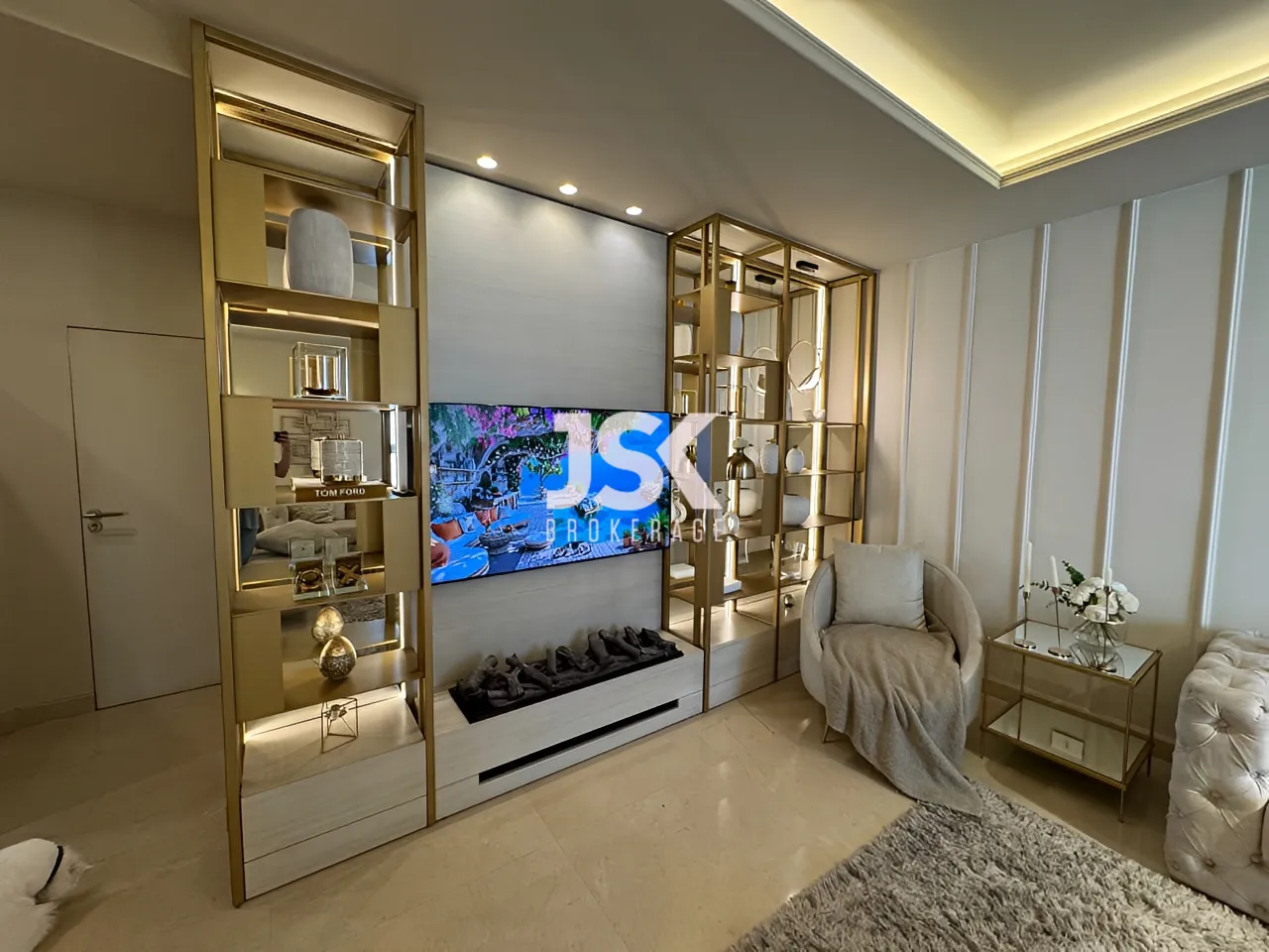 Apartment for Sale in Mazraat Yachoua - 3 bed, 2 bath