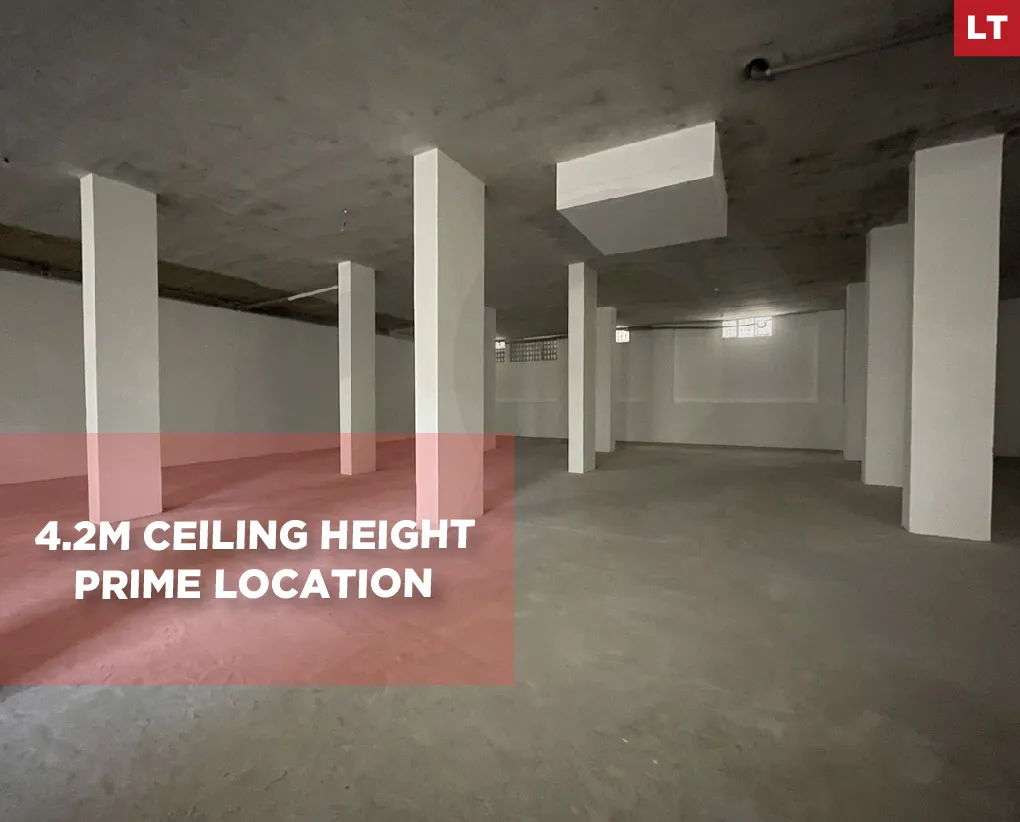 Warehouse for Sale in Horch Tabet