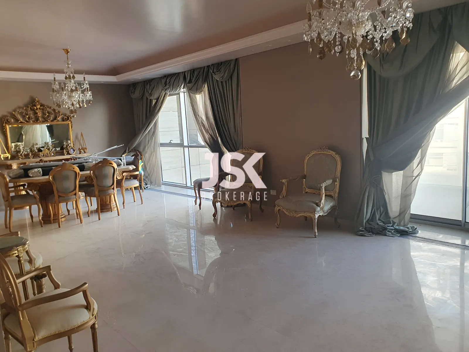 Apartment for Sale in Ain El Tineh