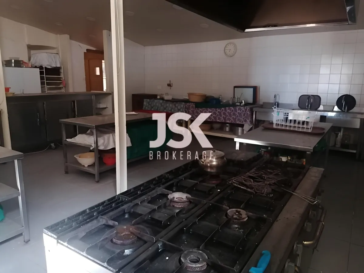 Restaurant for Sale in Annaya