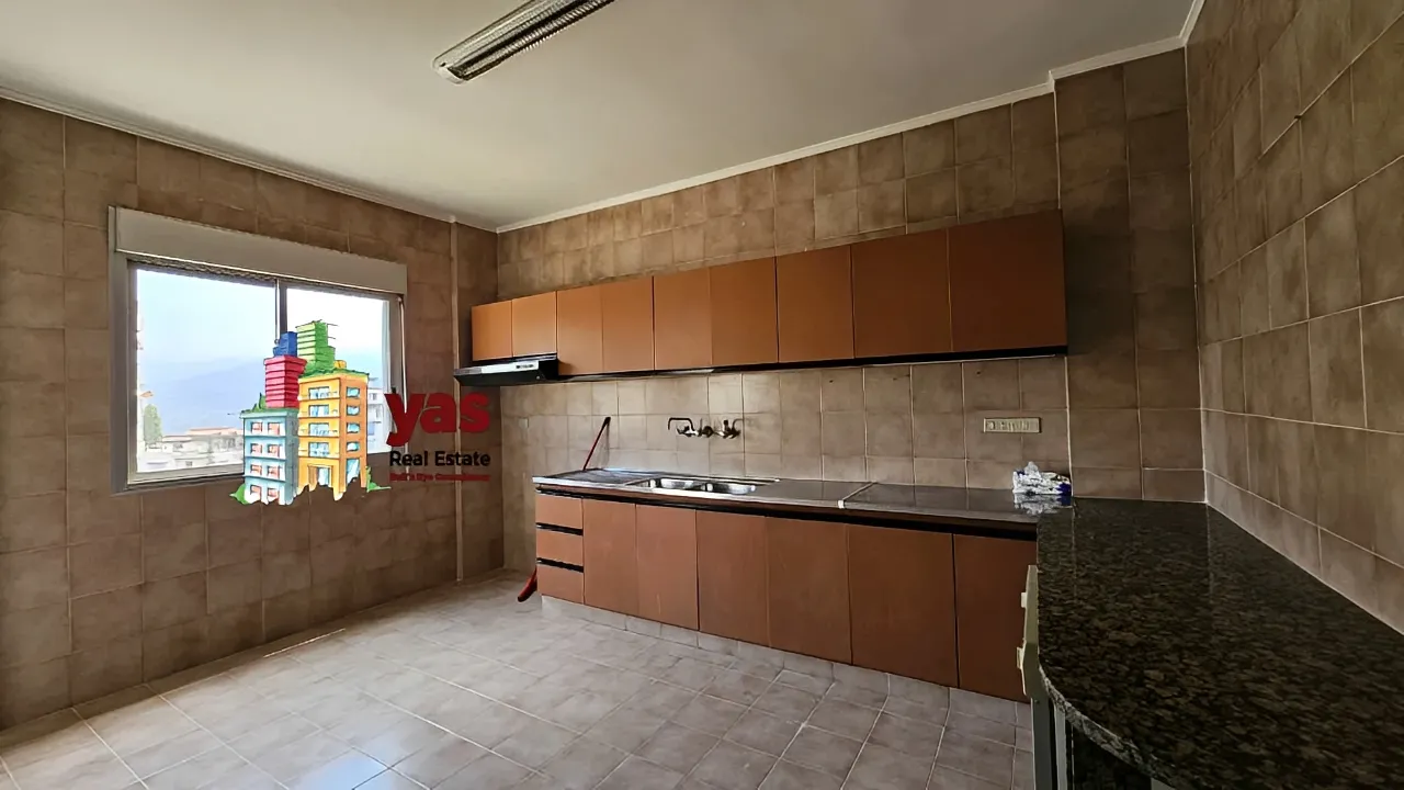 Apartment for Sale in Ballouneh