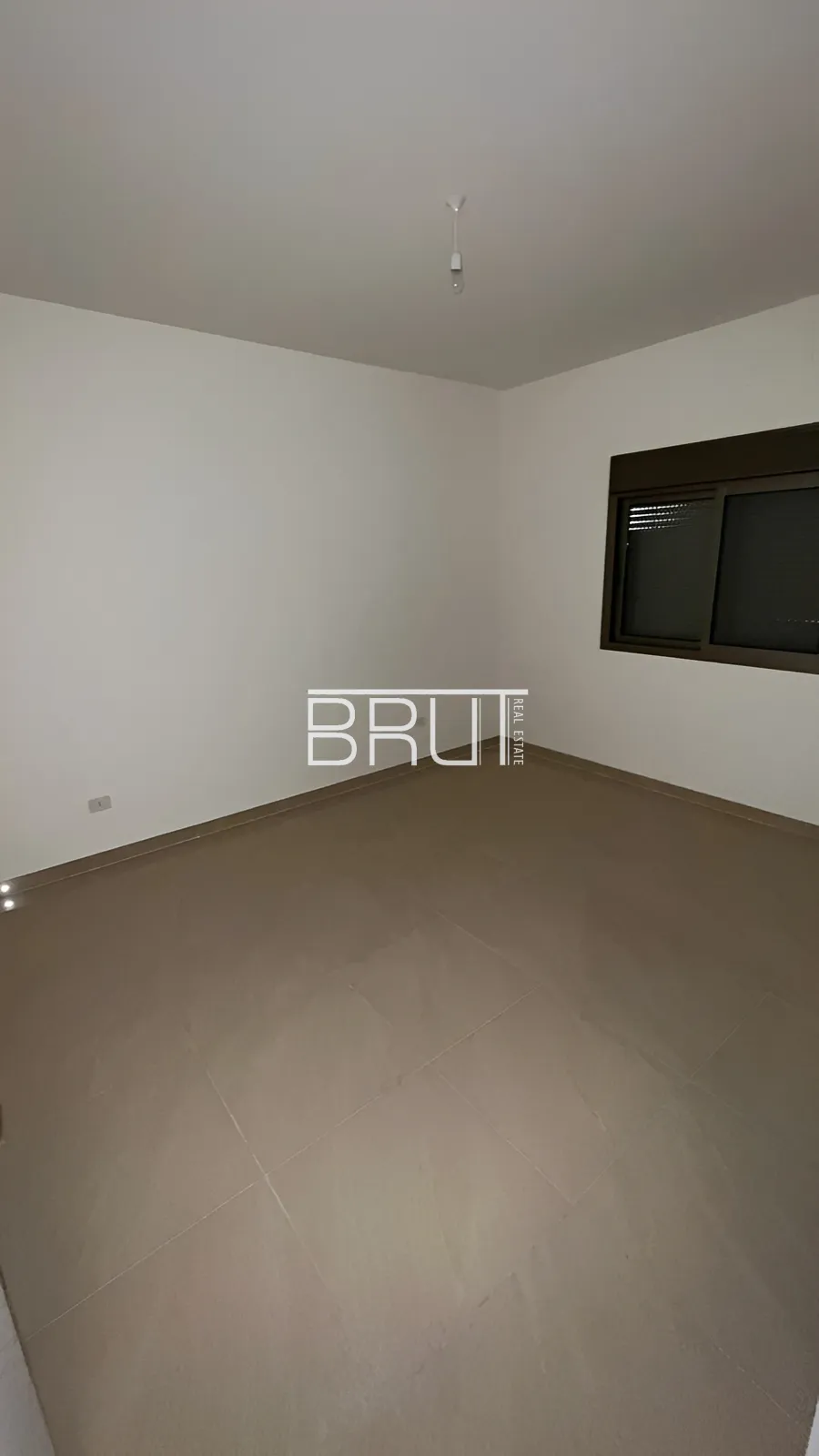 Apartment for Sale in Ballouneh