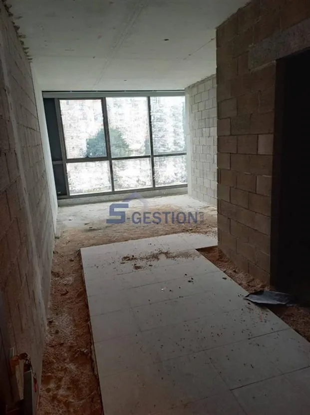 Office for Sale in Sin el Fil