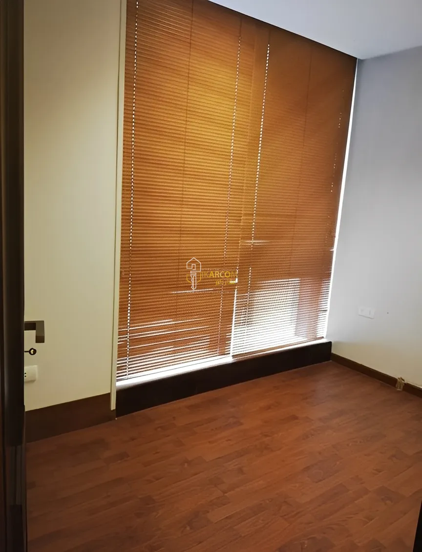 Office for sale in Hazmieh