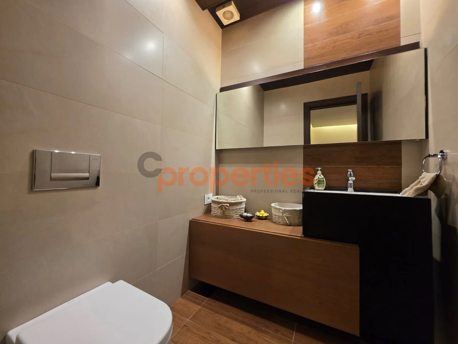 Villa for Rent in Ain Saadeh
