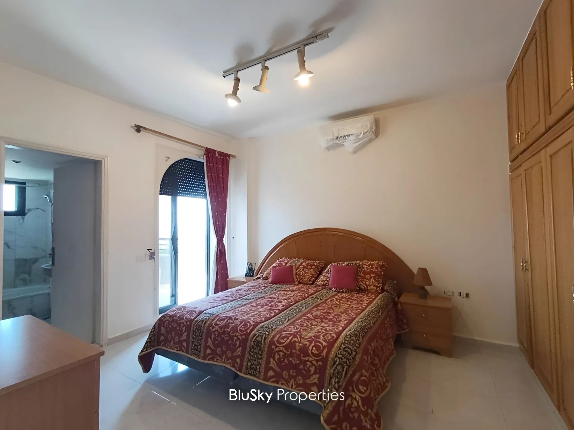 Apartment for sale in Haret sakher, lebanon