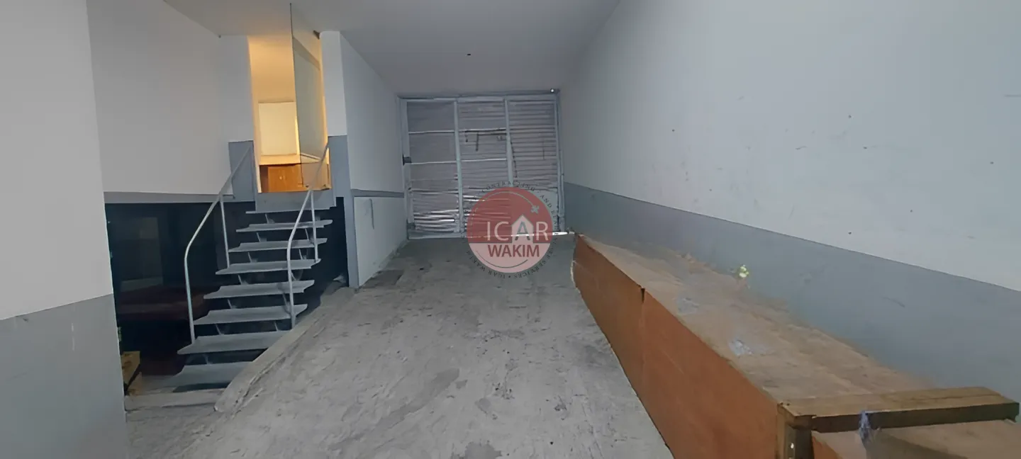 Warehouse for sale in Antelias
