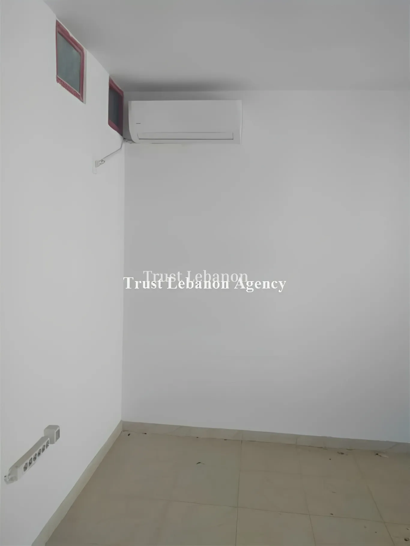 Office for sale in Sad El Baouchriyeh, Lebanon