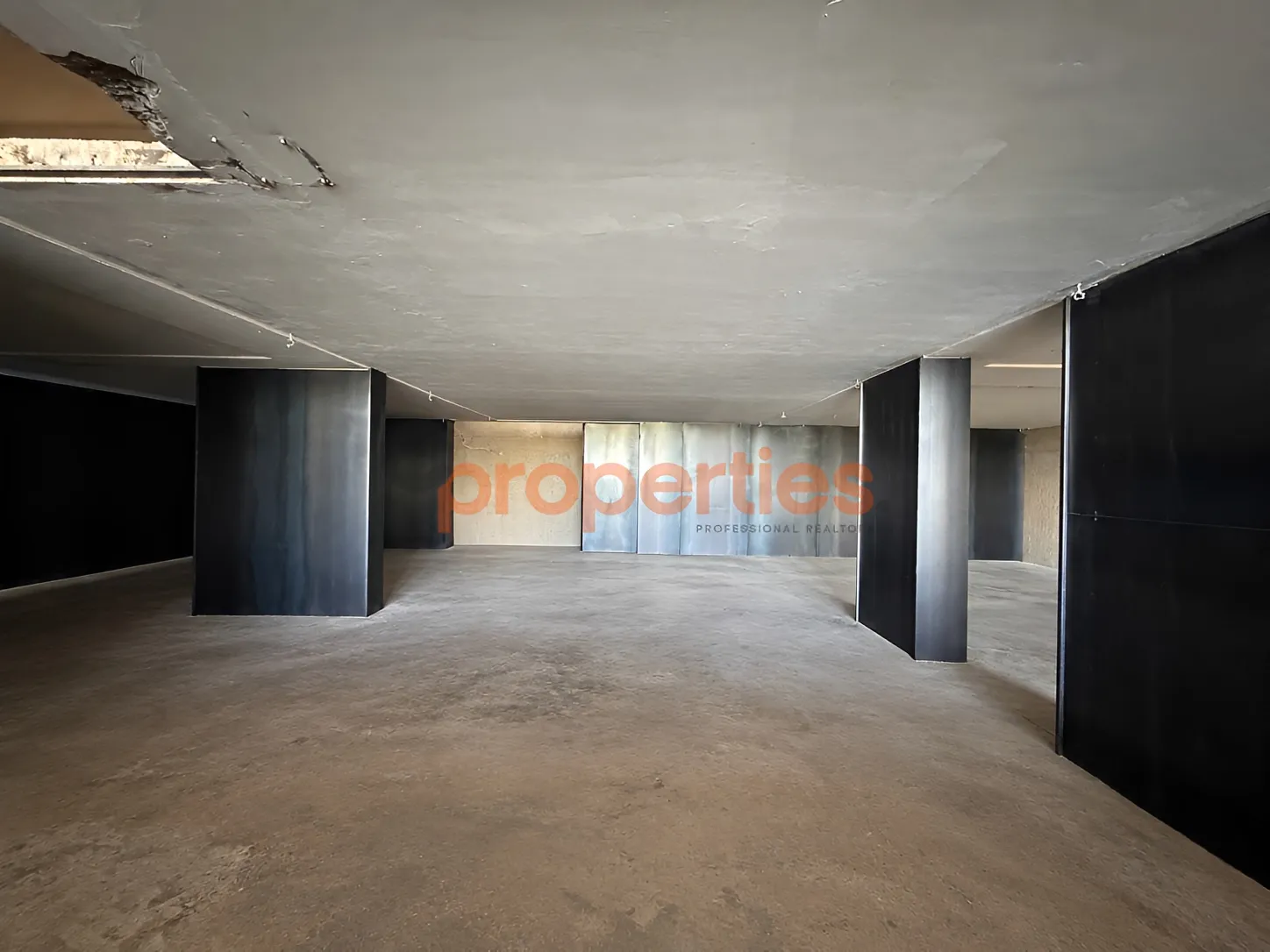 Showroom for Rent in Achrafieh