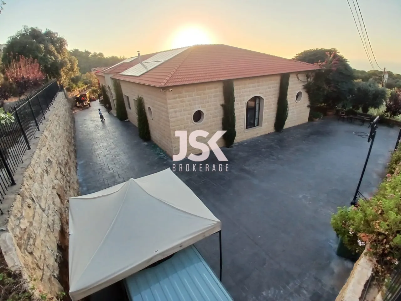 Villa for Sale in Roumieh