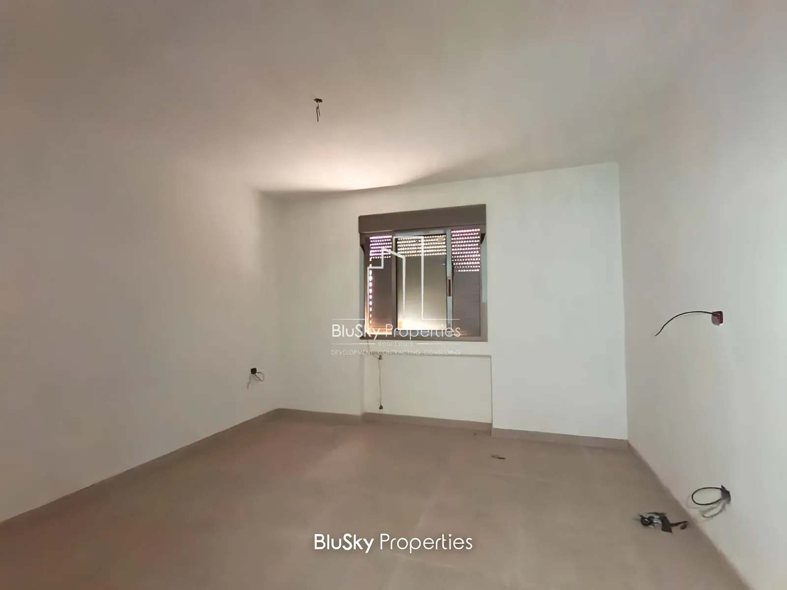 Apartment for Sale in Haret Sakher