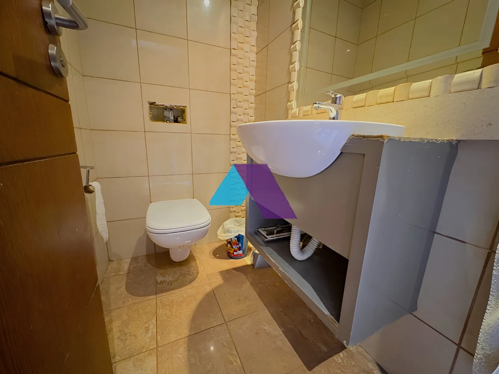 Apartment for Sale in Achrafieh - 3 bed, 3 bath