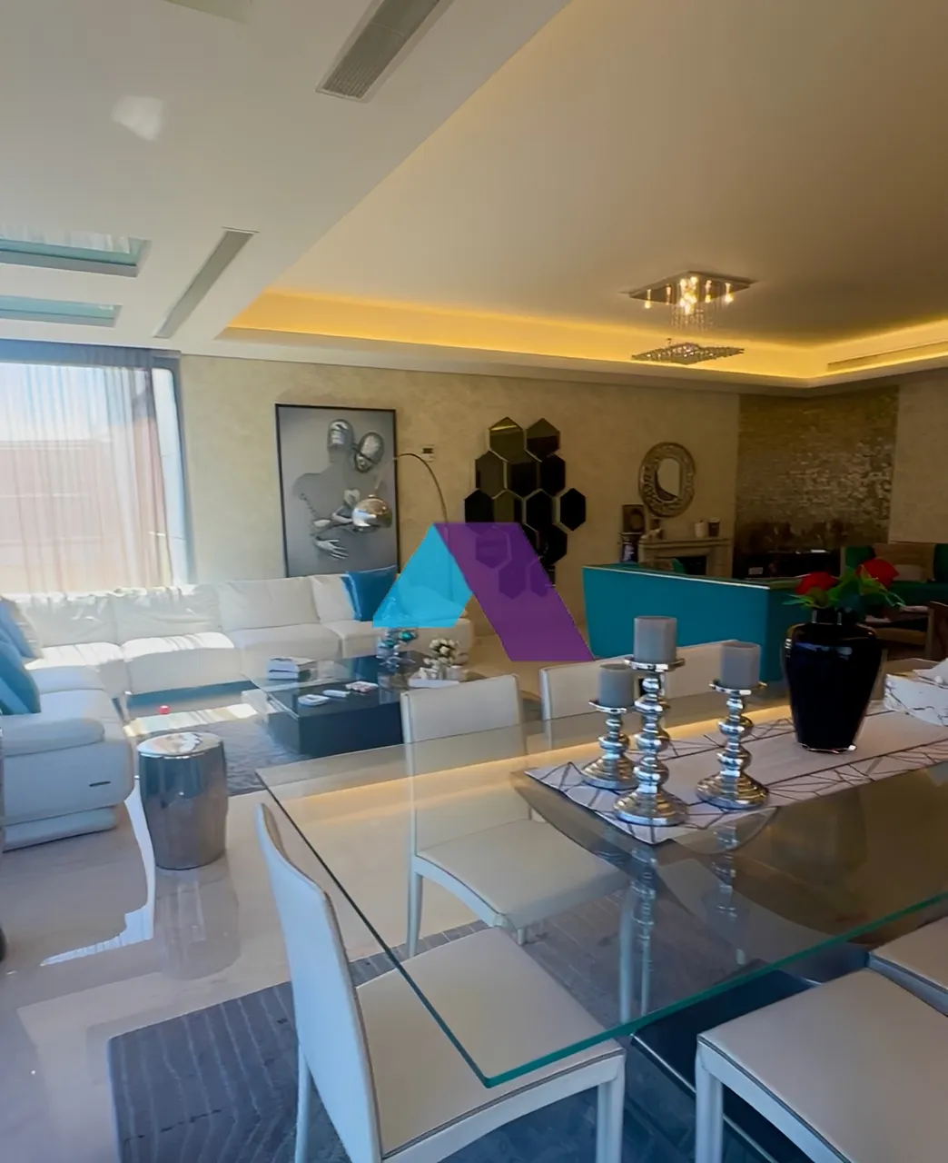 Apartment for Sale in Unesco - 4 bed, 6 bath