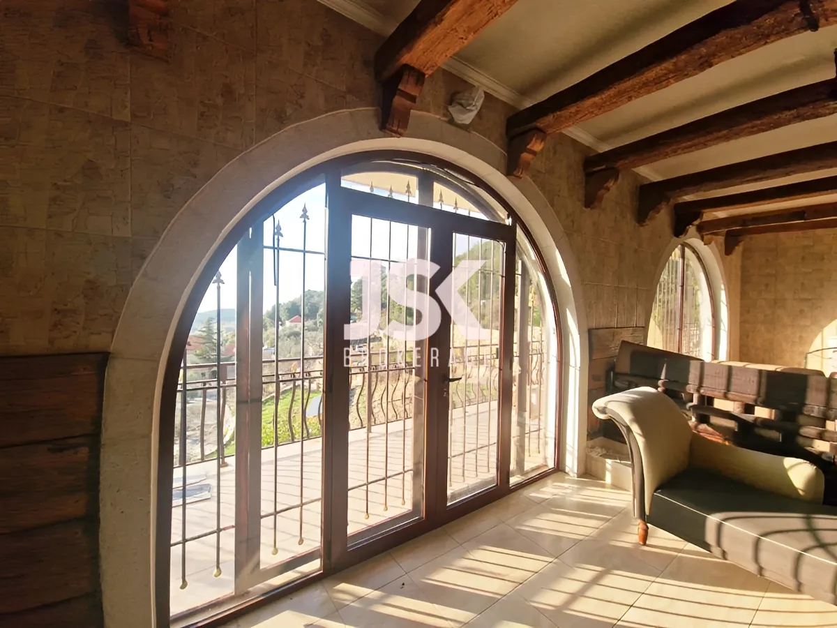 Villa for Sale in Lehfed, Lebanon - 5 bed, 3 bath