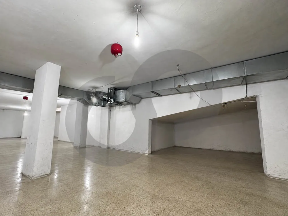 Warehouse for rent in Hazmieh