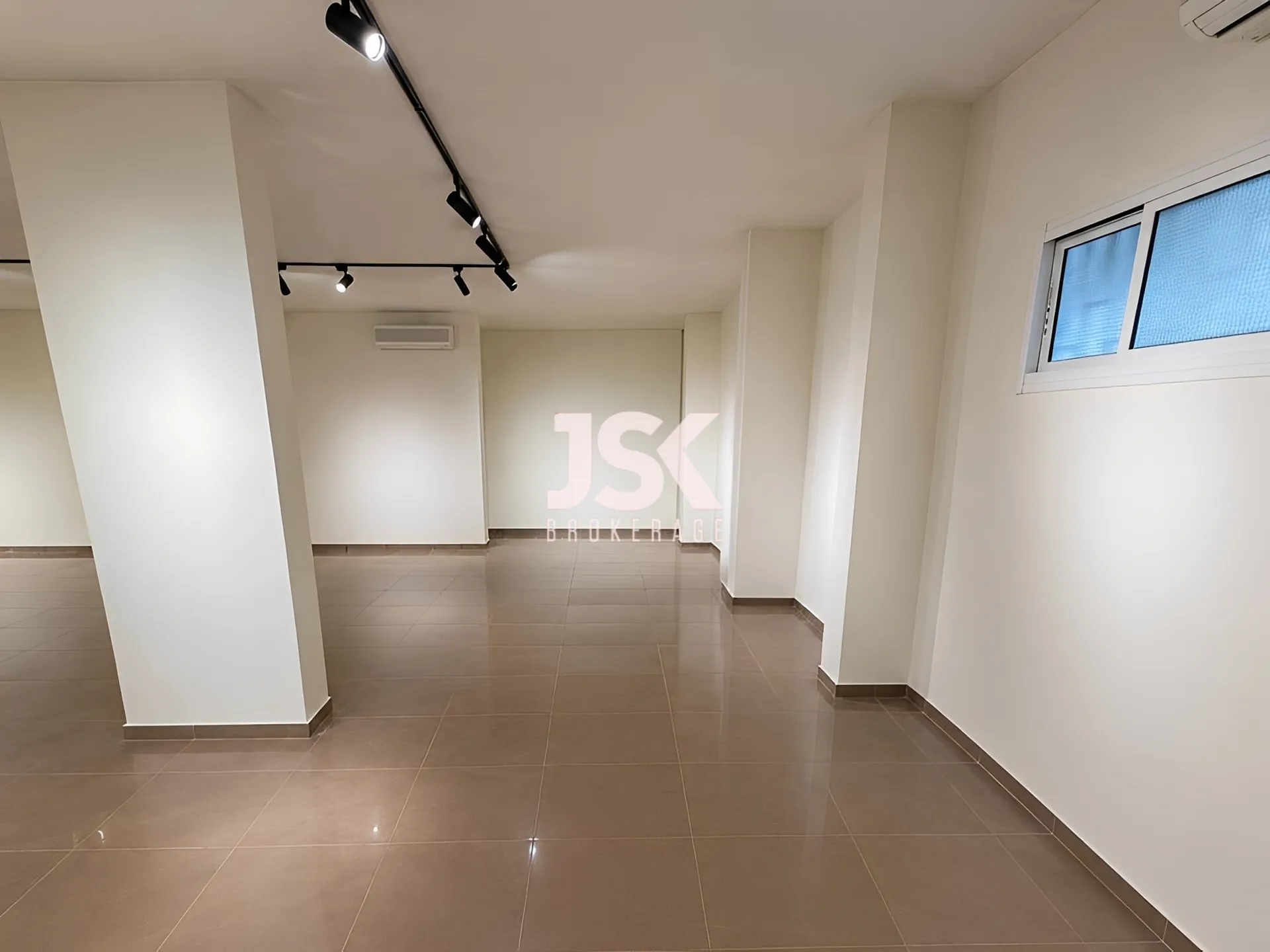Shop for Sale in Ain El Remmaneh