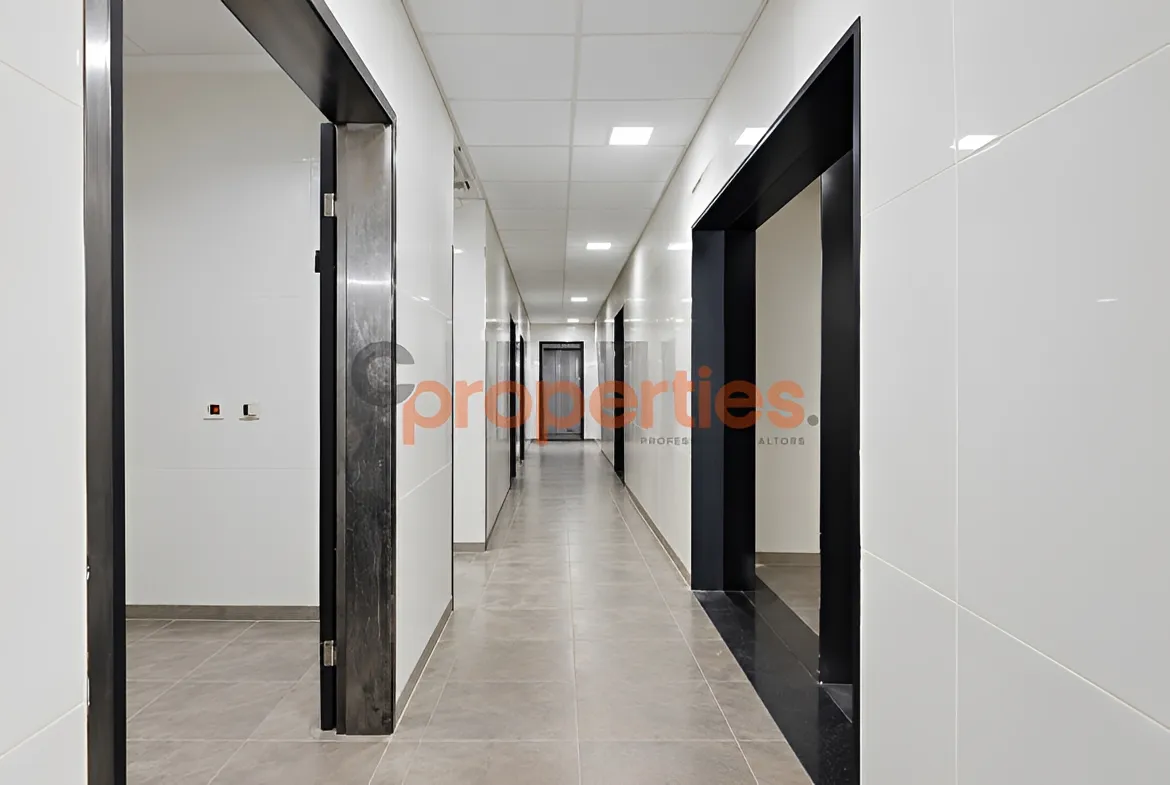 Shop for Rent in Verdun