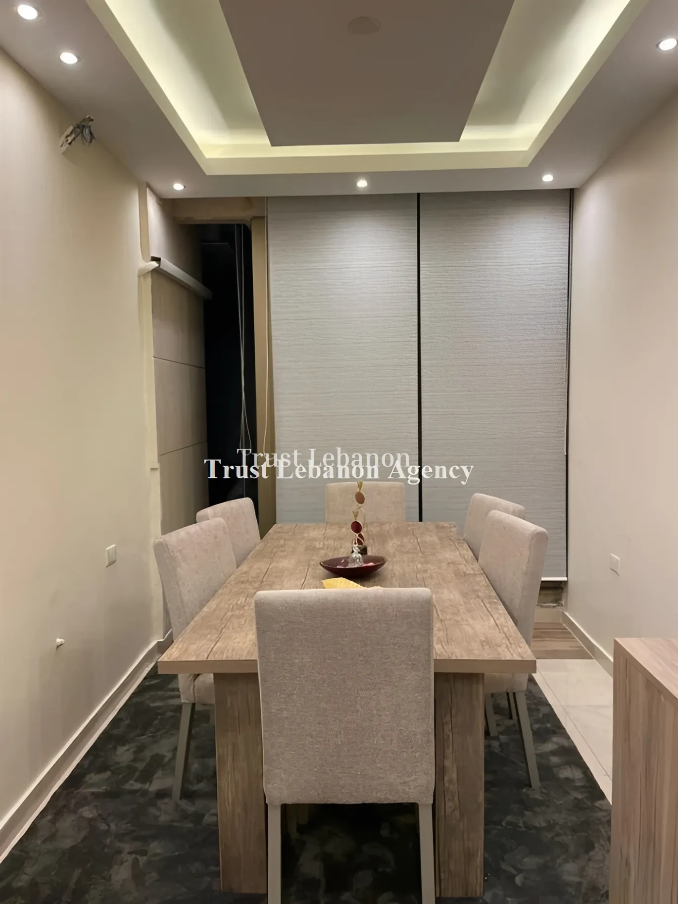 Apartment for sale in Mazraa, Bayrut, Lebanon