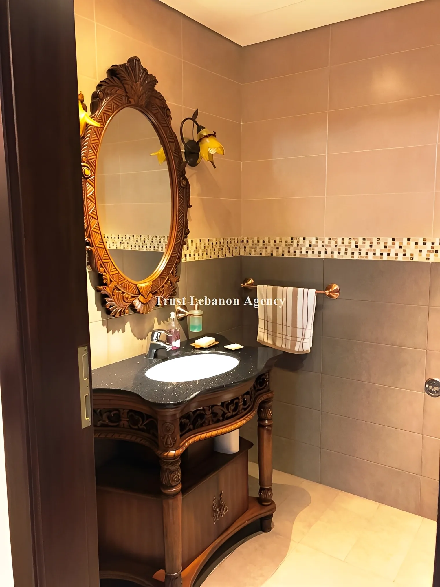 Apartment for Sale in Metn Ain saade Lebanon - 3 bed, 5 bath