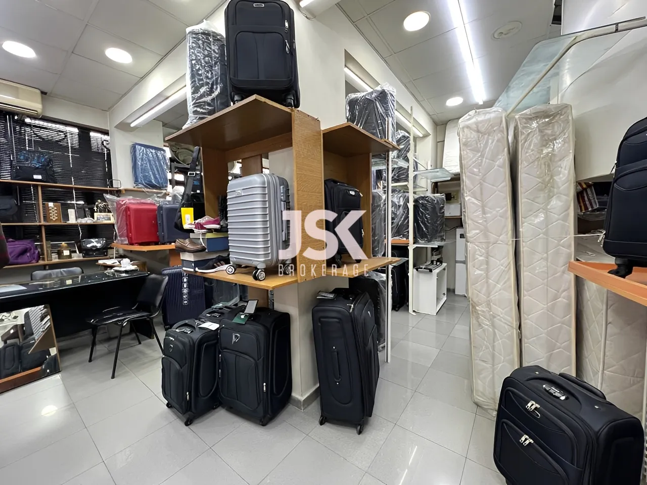 Shop for Rent in Achrafieh