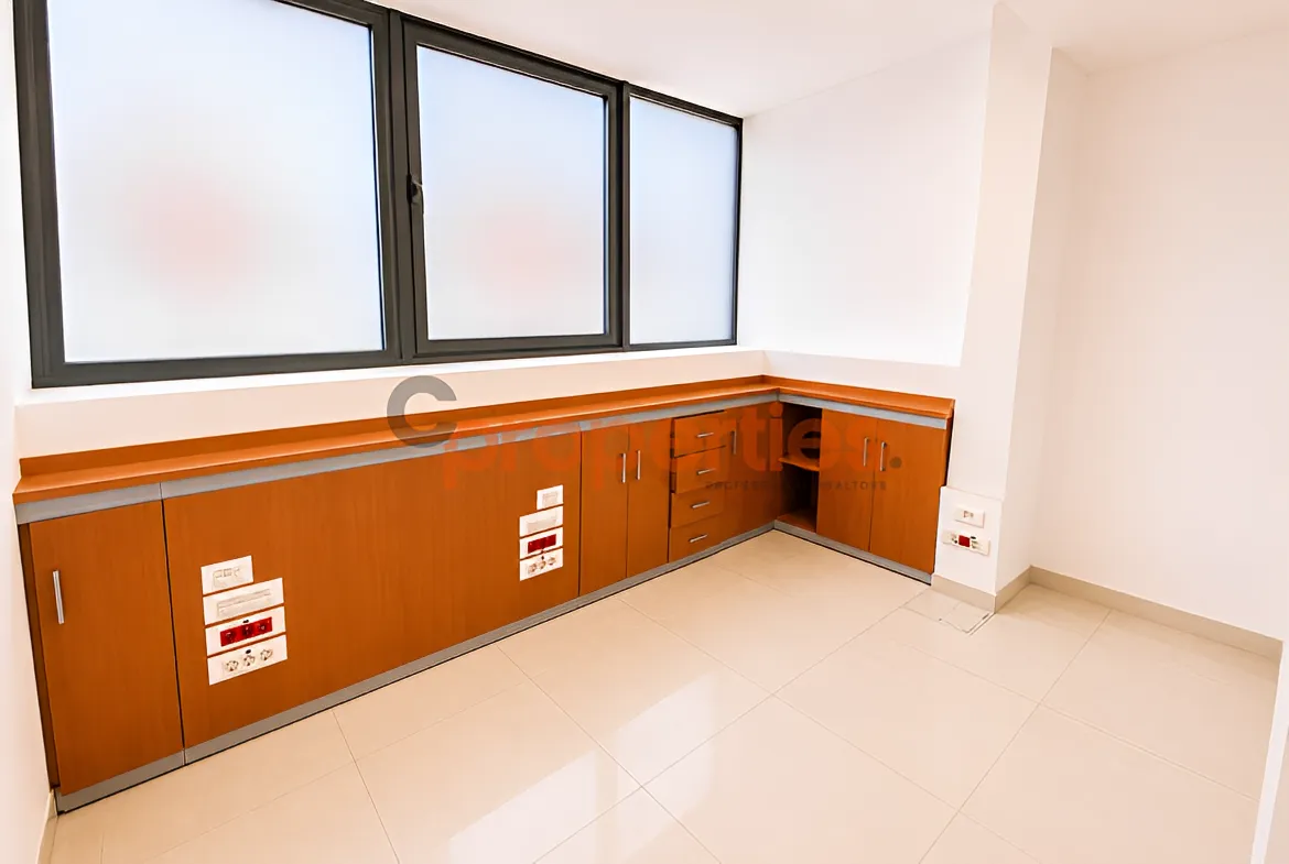 Office for Rent in Zalqa