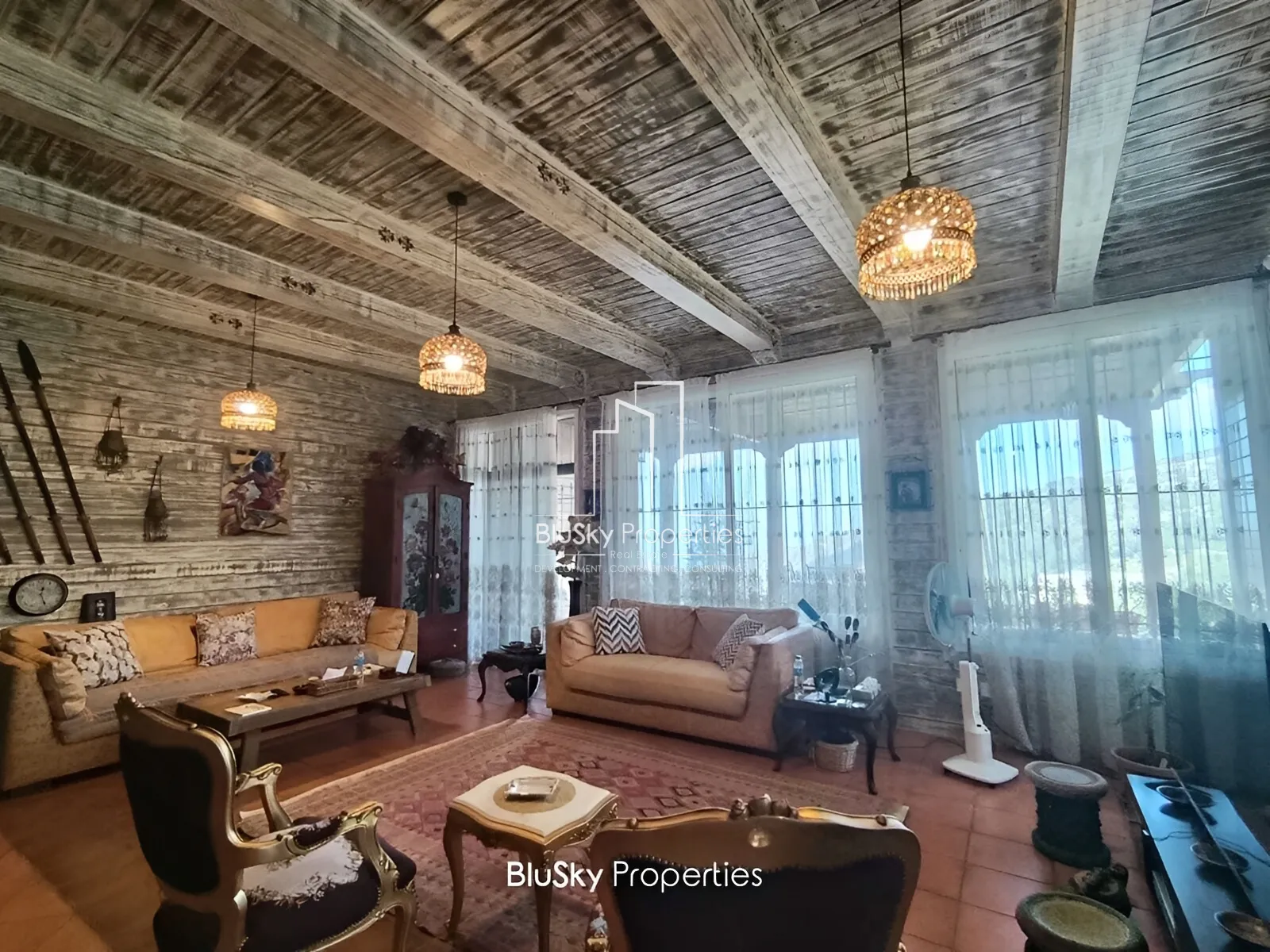 Villa for Sale in Hossain, kesserwan - 3 bed, 4 bath