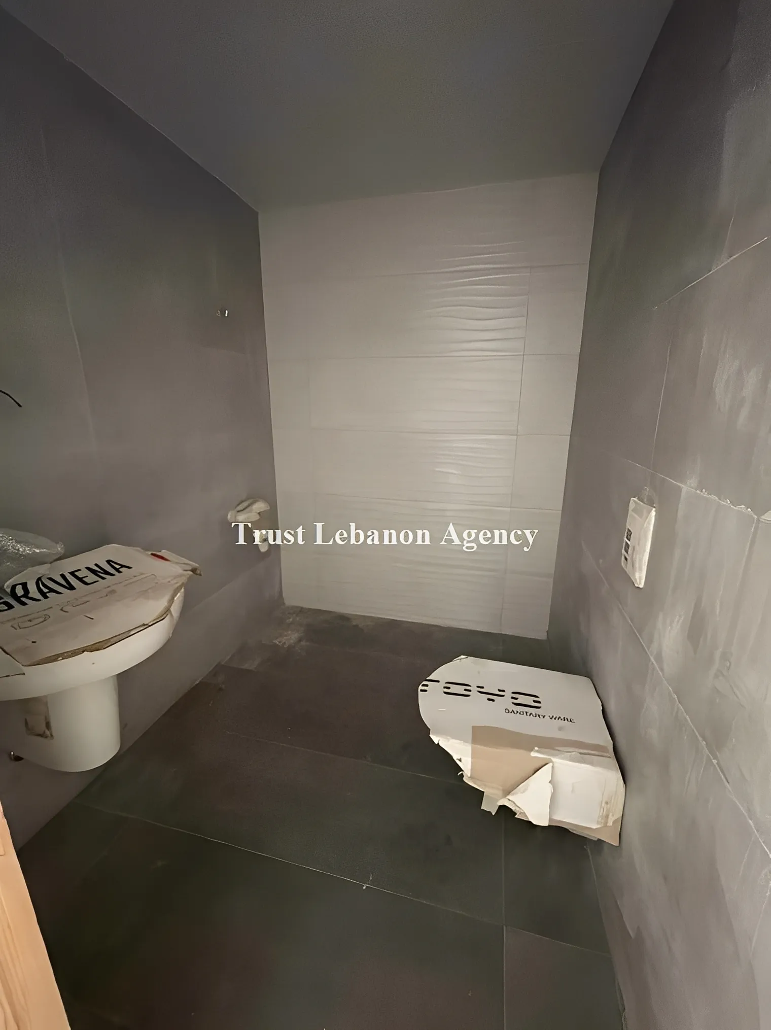 Apartment for Sale in Metn Broumana Lebanon - 2 bed, 4 bath