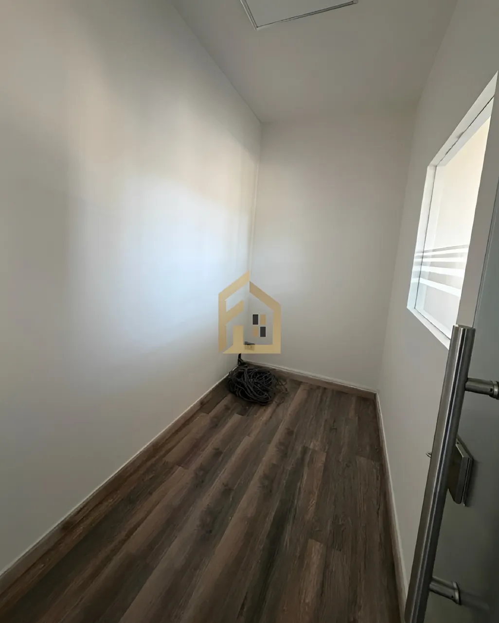 Office for rent in Ain El Mraiseh, Bayrut, Lebanon