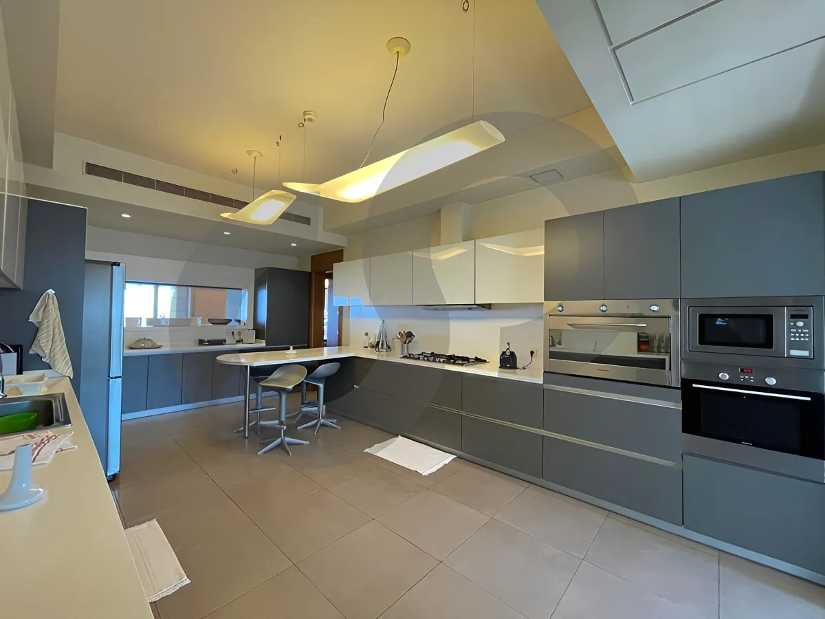 Apartment for Sale in Hamra, Beirut, Lebanon - 4 bed, 6 bath