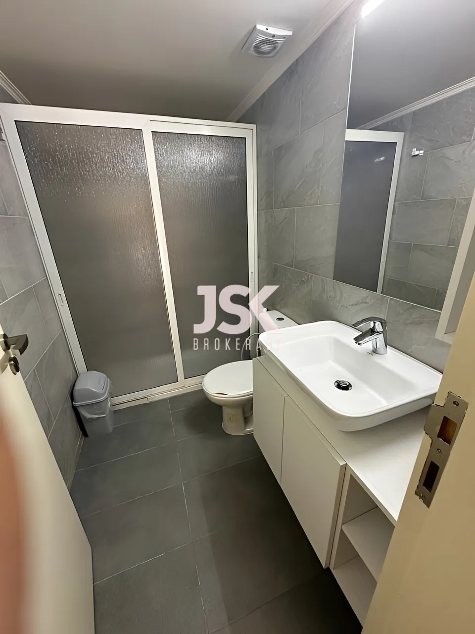 Apartment for Rent in Baabdat