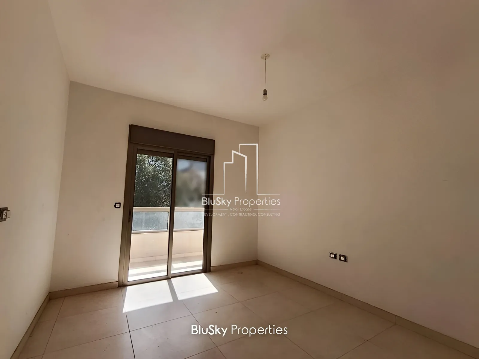 Apartment for Sale in Haret Sakher