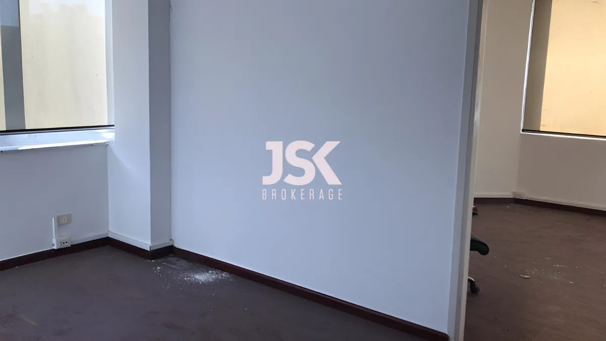 Office for Sale in Verdun