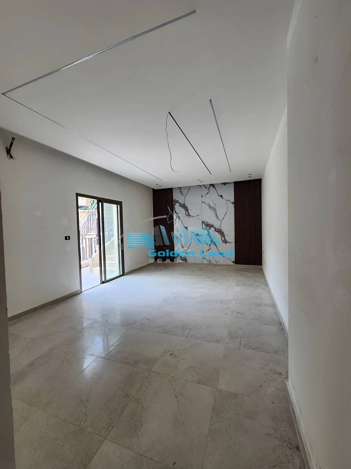 Apartment for Sale in Mar Chaaya, Lebanon - 2 bed, 2 bath