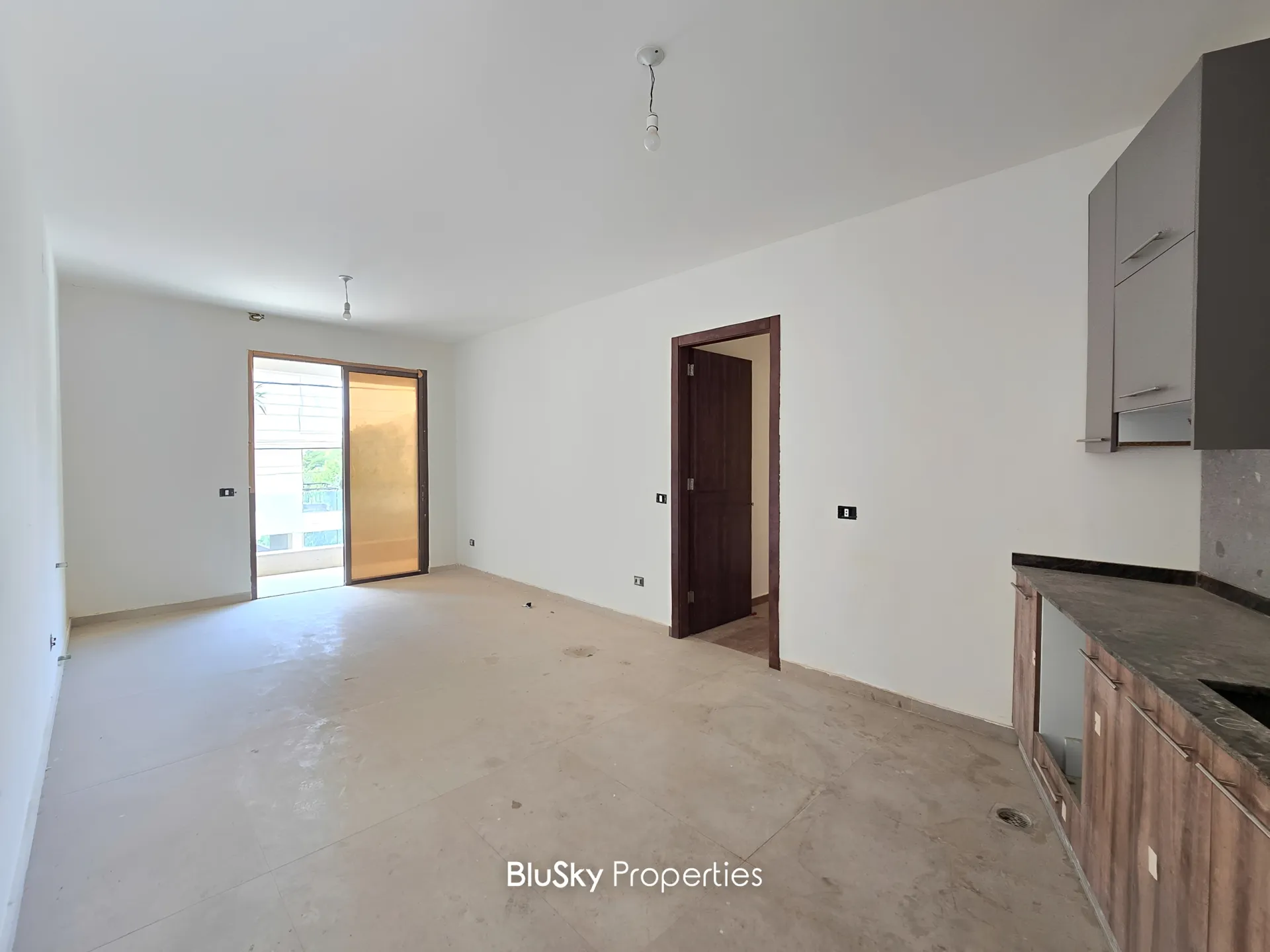 Apartment for sale in Mansourieh - 2 bed, 2.0 bath