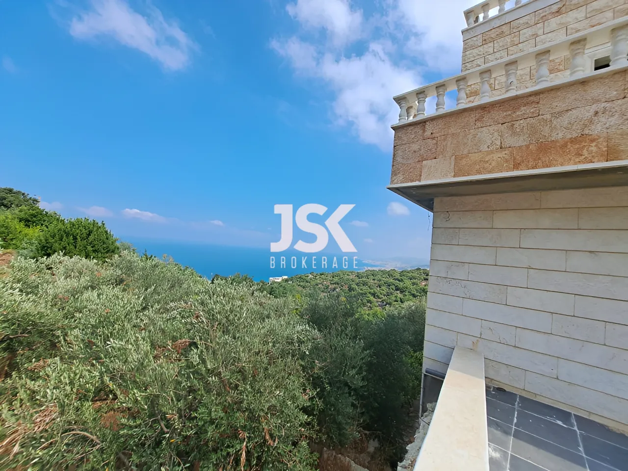 Villa for Sale in Kafr - 4 bath