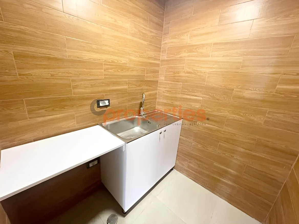 Shop for Rent in Adma w Dafnah