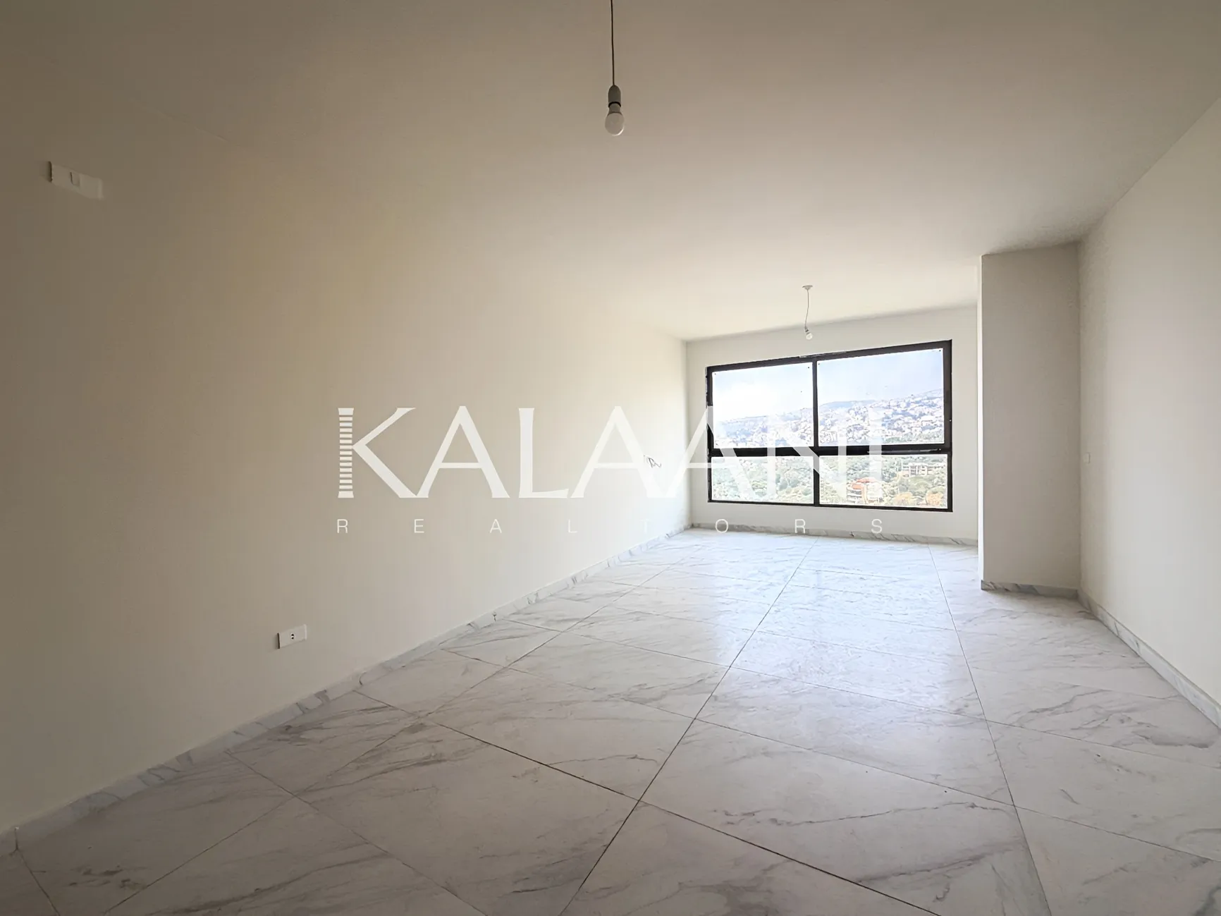 Apartment for sale in Qornet El Hamra, Lebanon - 2 bed, 2 bath