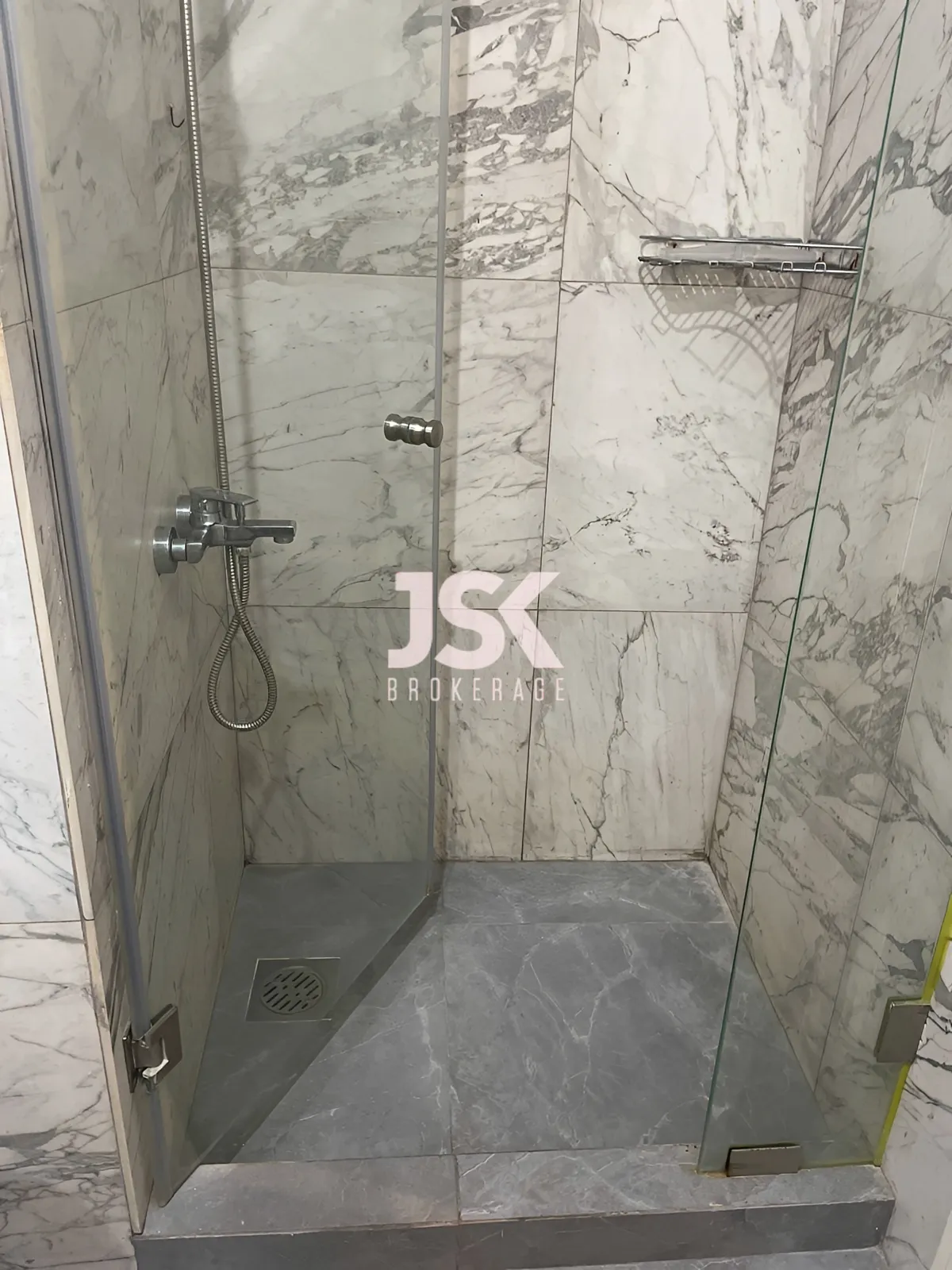 Apartment for rent in Hamra