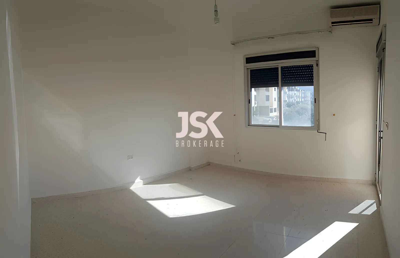 Apartment for Sale in Aamchit