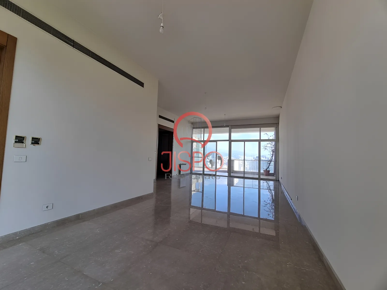 Apartment for Sale in Achrafieh - 3 bed, 5 bath