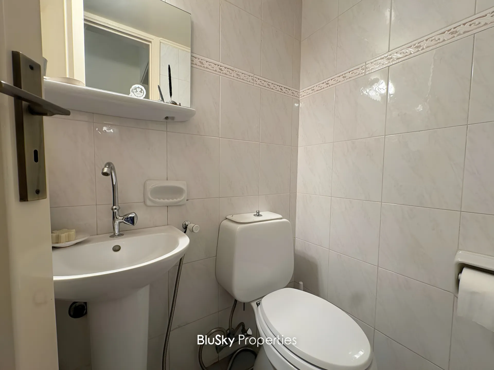 Apartment for rent in Baabdat, lebanon
