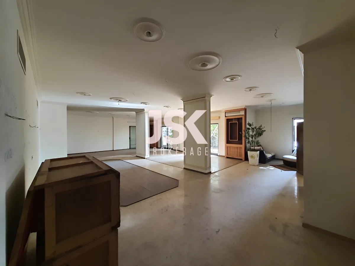 Office for rent in Mansourieh