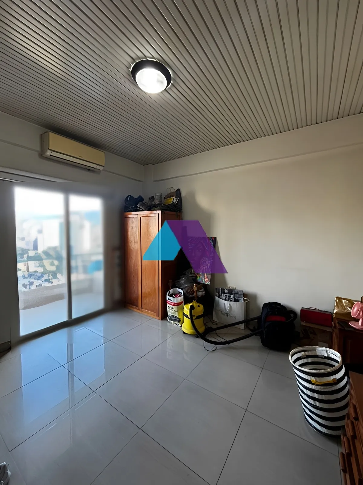 Apartment for Sale in Forn El Chebbak