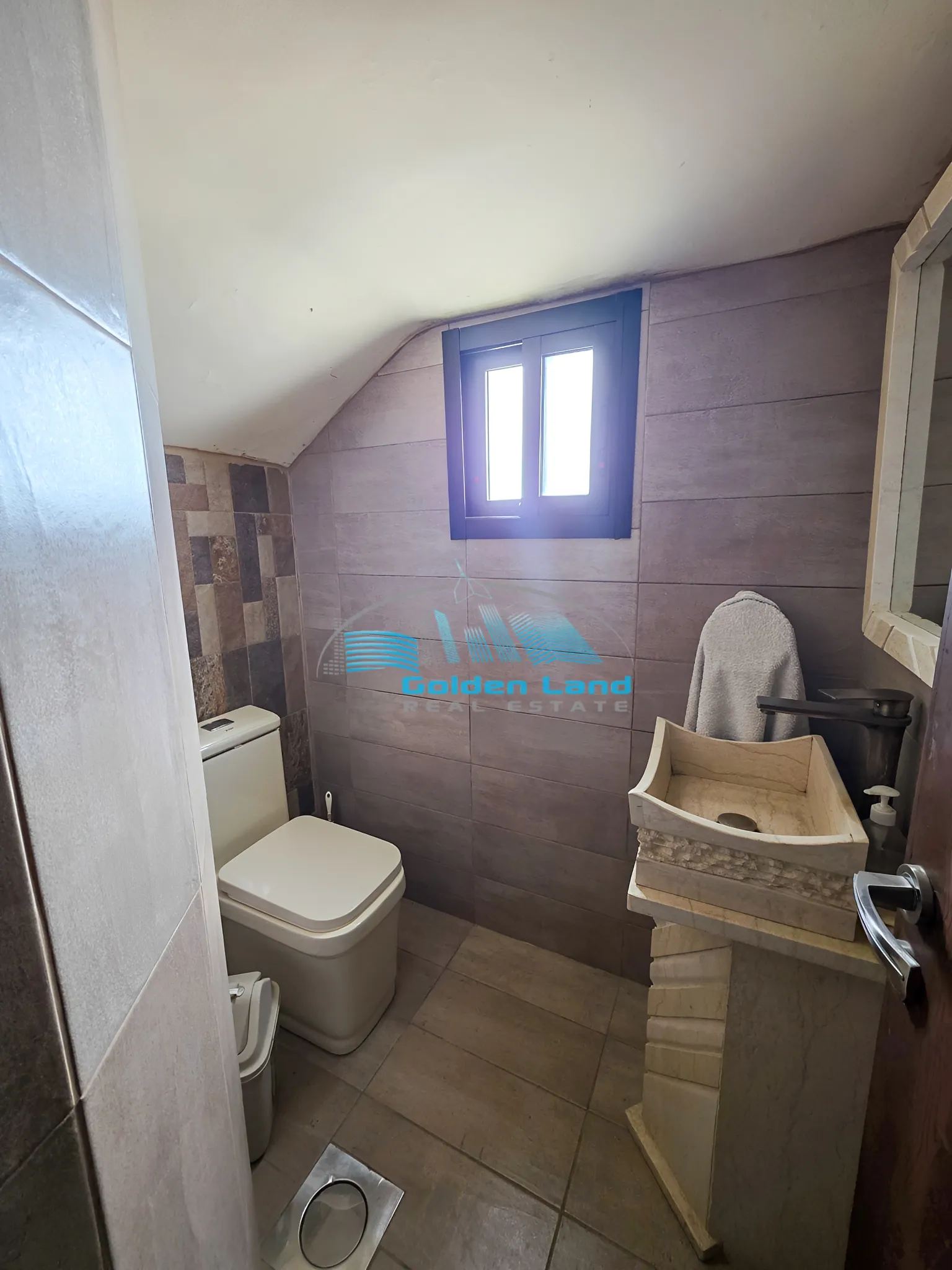 Duplex for Sale in Ain Aalaq
