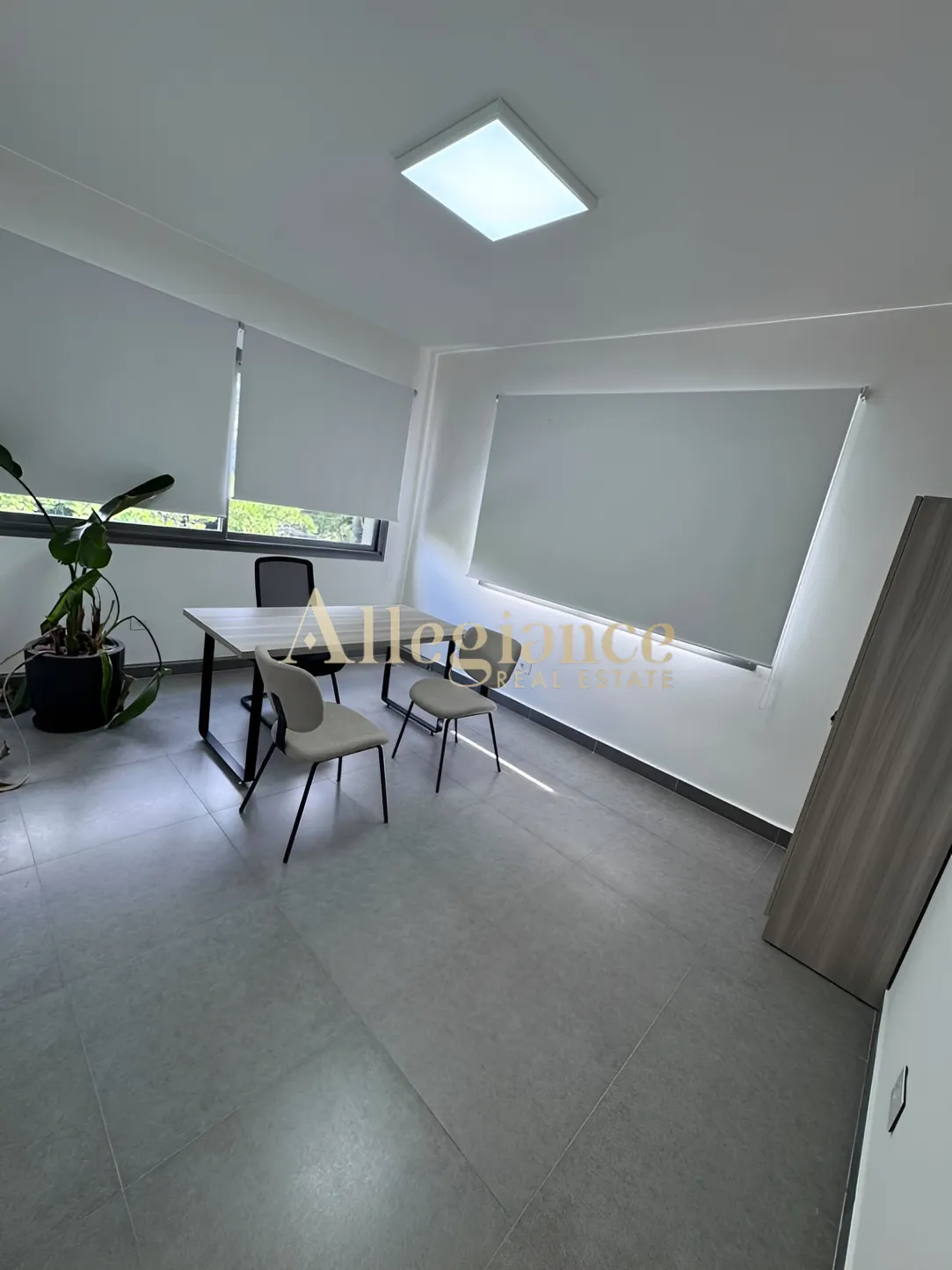 Office for rent in Bsalim