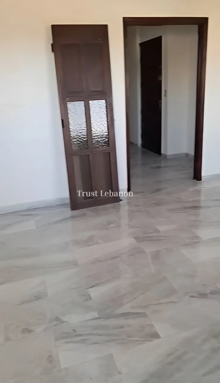 Apartment for rent in Mazraat Yachoua, Lebanon - 2 bed, 2 bath
