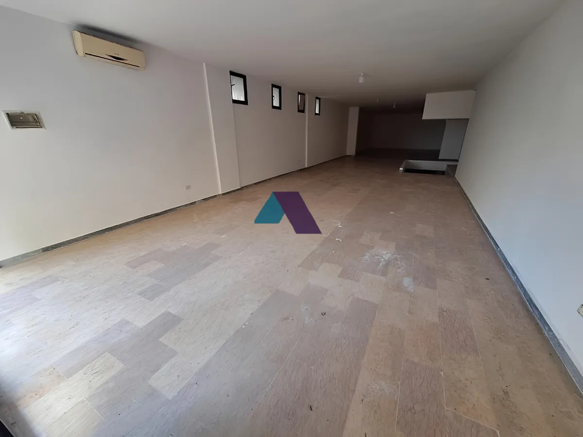 Shop for sale in Mansourieh