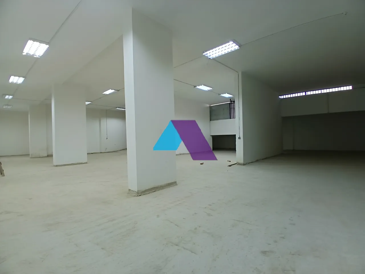 Warehouse for Sale in Baouchriyeh