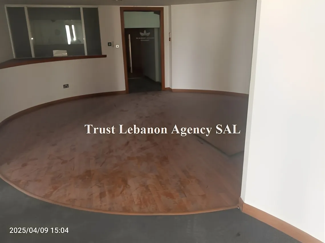 Office for rent in Beirut, Mina El Hosn
