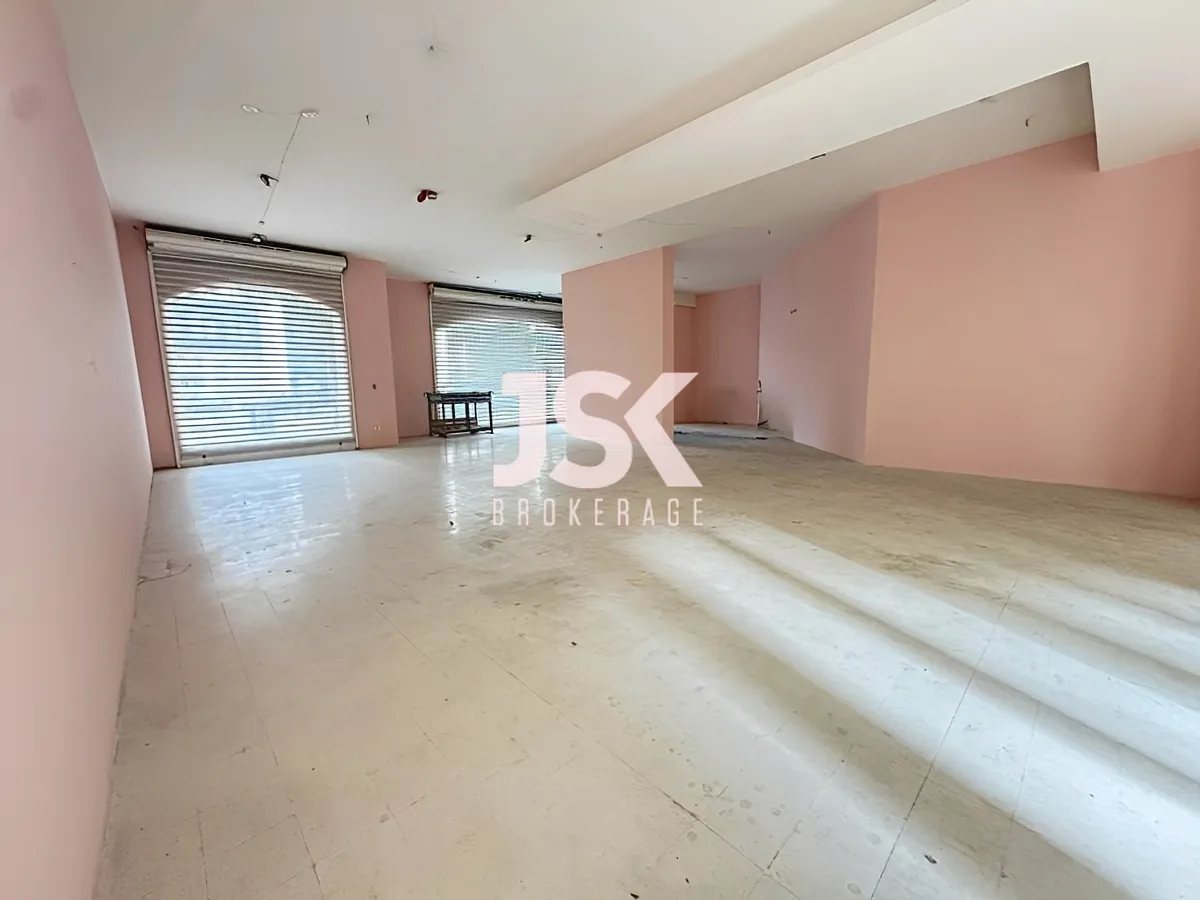 Shop for rent in Downtown